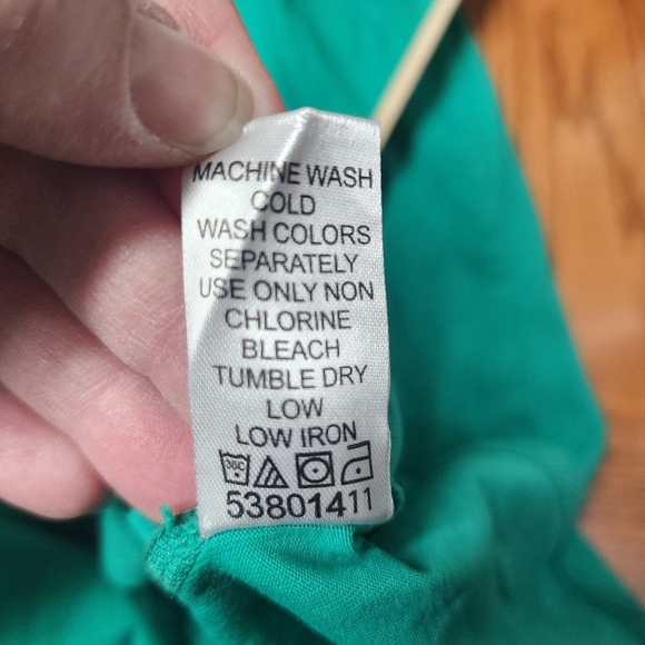 ROAMAN'S GREEN CRISS CROSS FRONT SHORT SLEEVE PLUS SIZE 3X TOP - Picture 9 of 9